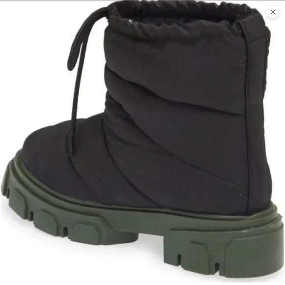 FARM Rio Lug Sole Bootie in Black. Sz: 8.5 - Picture 2 of 11